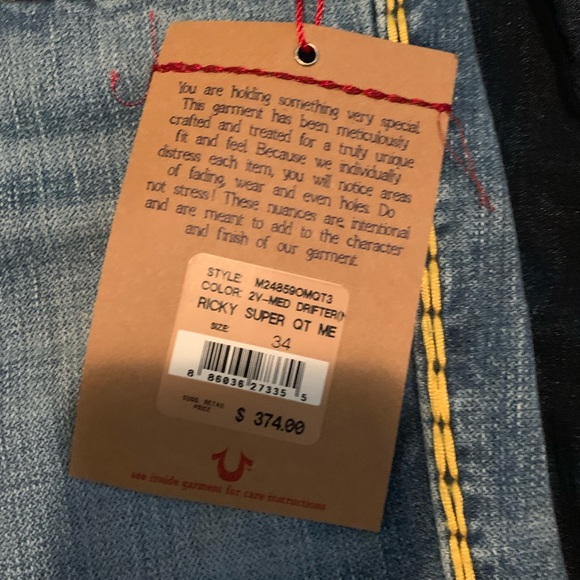 TrueReligion Jeans 2 pairs - Picture 2 of 6